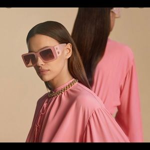 Burberry B Motif Square Pink Sunglasses